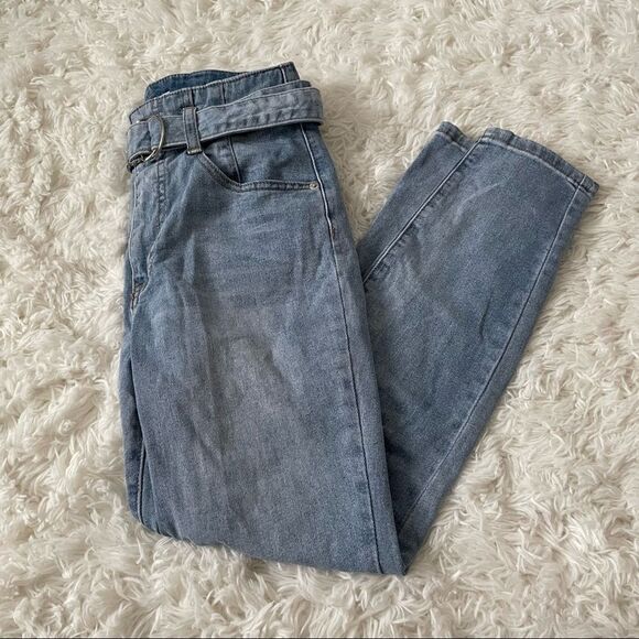 3/$45 Ardene high waisted skinny jeans with denim belt - Picture 2 of 6